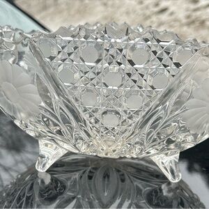 Elegant Clear Glass Decorative fruit Bowl